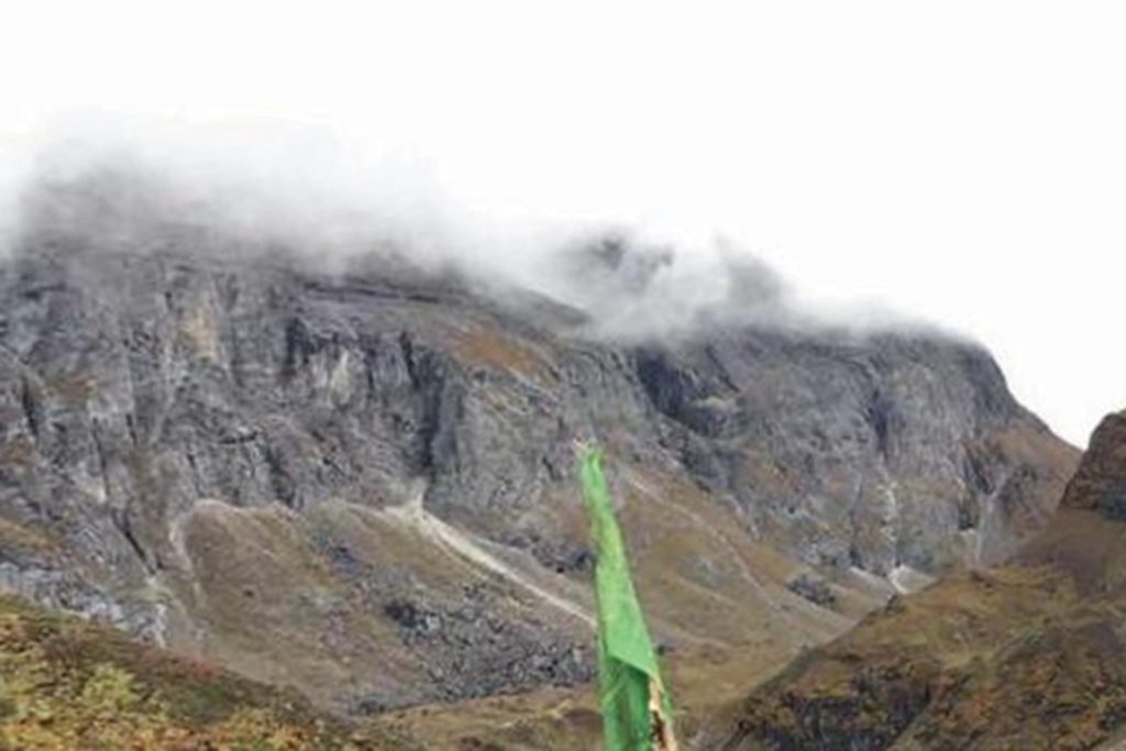 Mountain view dagala trek